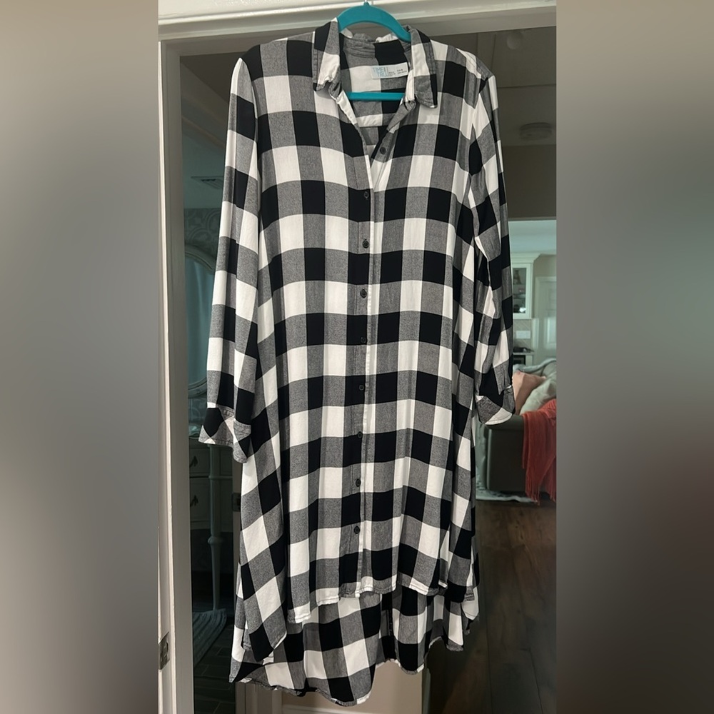 Time and Tru Black and White Plaid Shirt